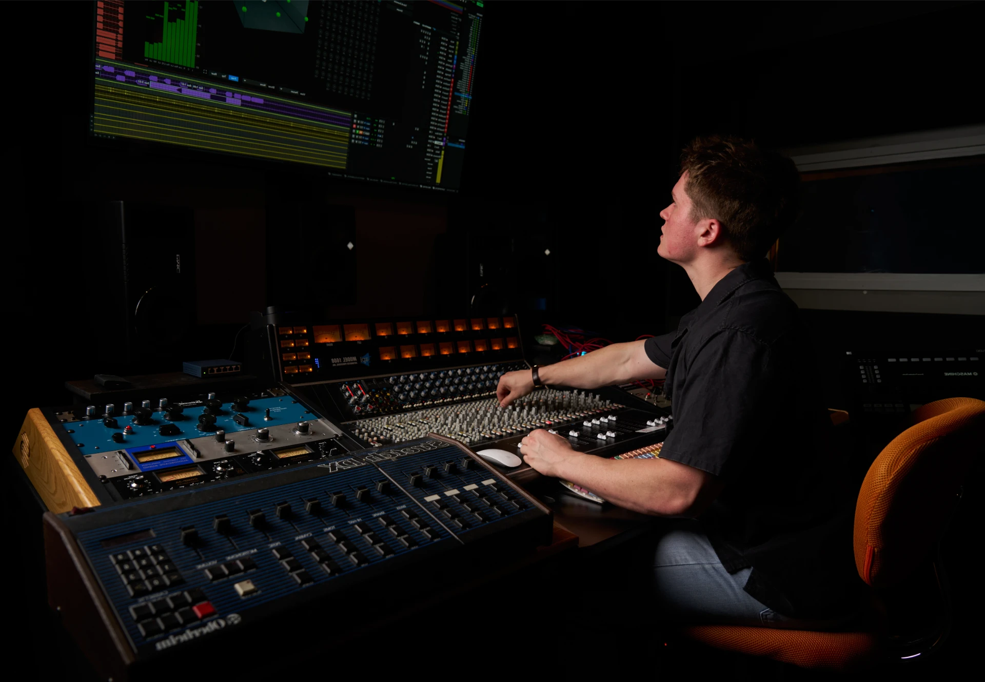 Jason Kushy delivering a high-energy live house music DJ set